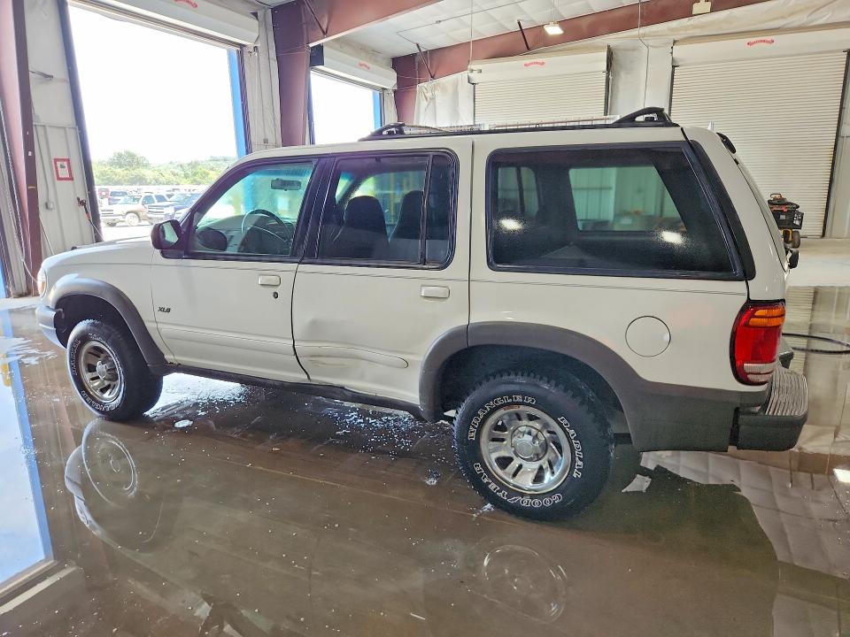 62444266 :رقم المزاد ، 1FMZU34X0XZB41382 vin ، 1999 Ford Explorer مزاد بيع