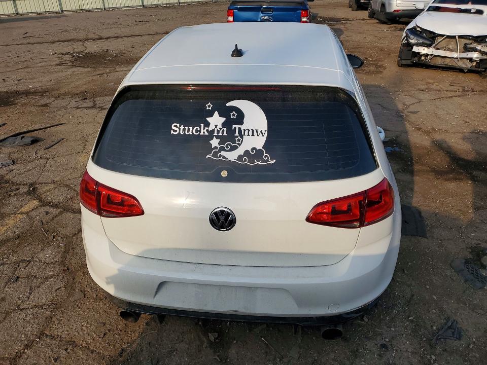 60553966 :رقم المزاد ، 3VW447AU6HM067546 vin ، 2017 Volkswagen Gti مزاد بيع