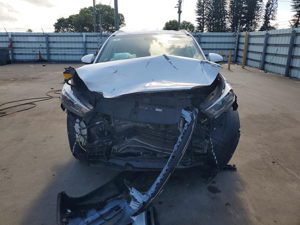 Продаж на аукціоні авто 2018 Hyundai Tucson, vin: KM8J33A41JU744792, номер лоту: 61850576