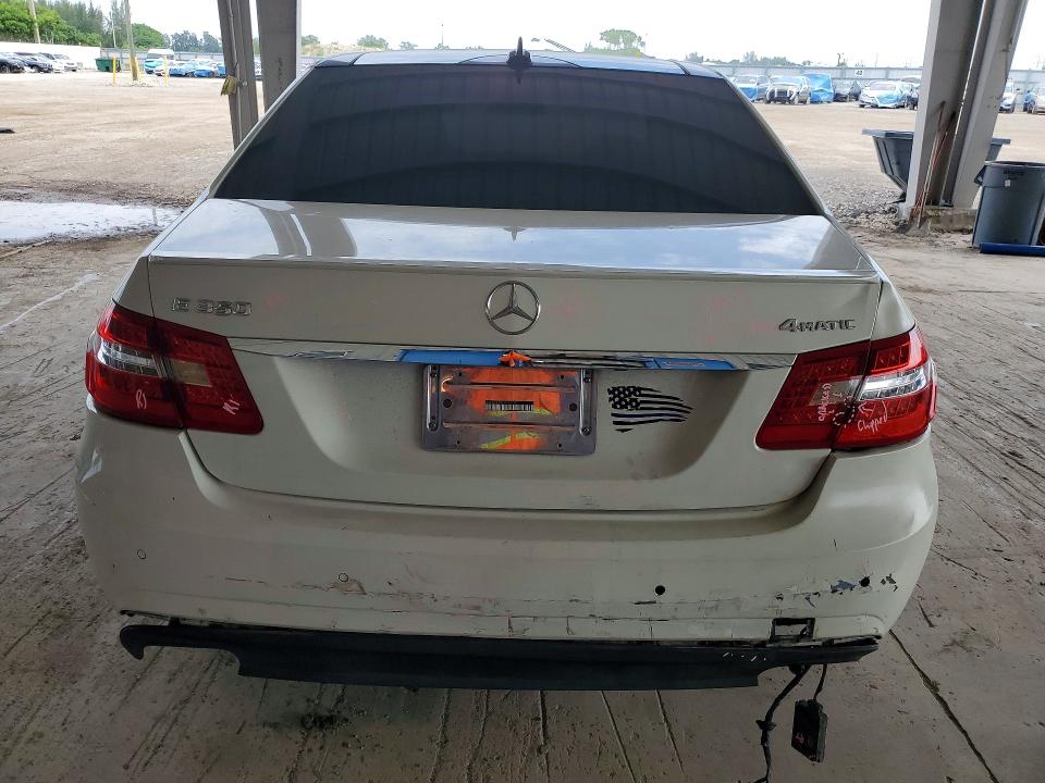 61031486 :رقم المزاد ، WDDHF8JB8CA652790 vin ، 2012 Mercedes-benz E مزاد بيع