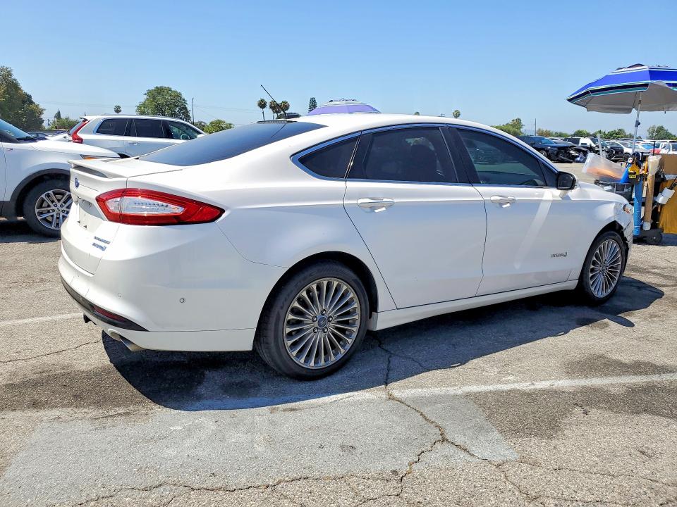2013 Ford Fusion მანქანა იყიდება აუქციონზე, vin: 3FA6P0RUXDR363106, აუქციონის ნომერი: 60243786