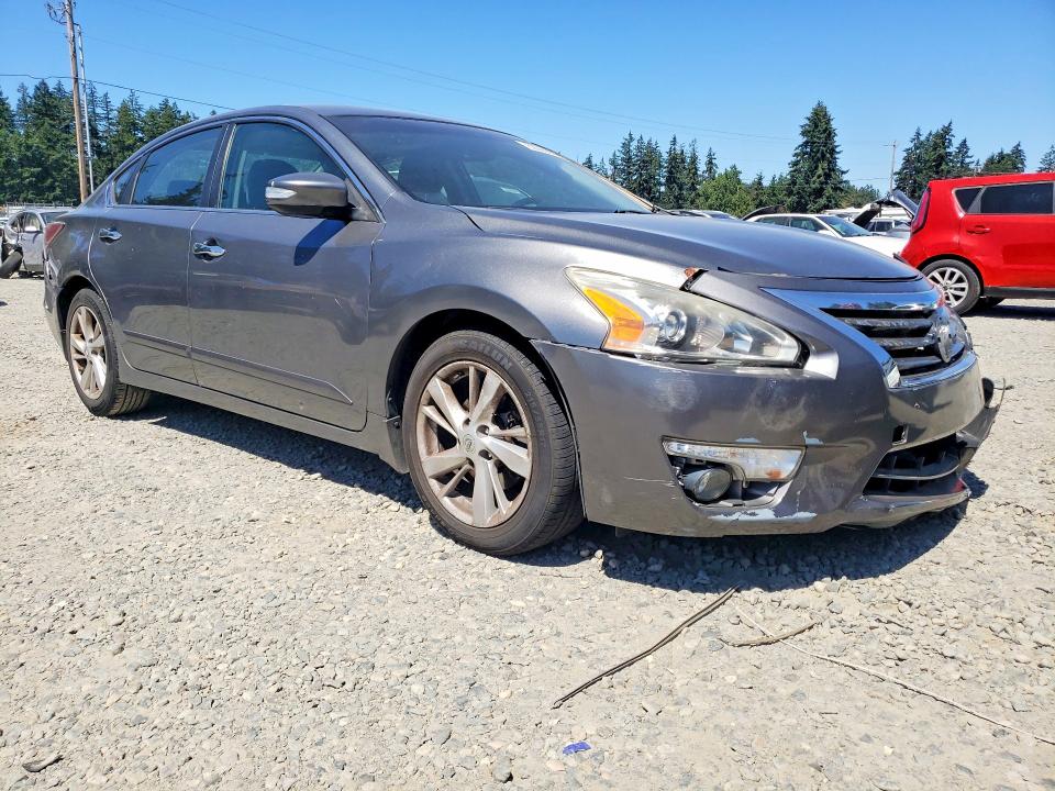 2015 Nissan Altima მანქანა იყიდება აუქციონზე, vin: 1N4AL3AP8FC142957, აუქციონის ნომერი: 62299036