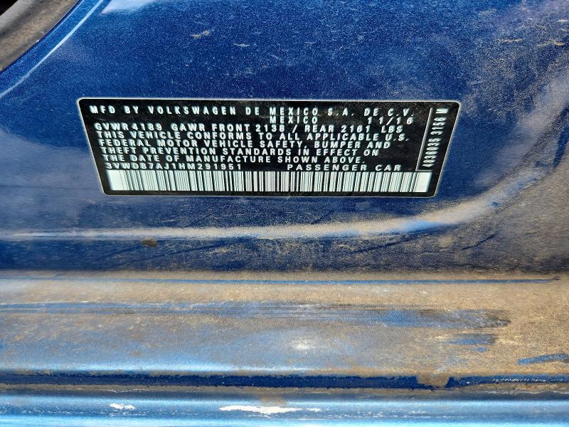 61378996 :رقم المزاد ، 3VWDB7AJ1HM291951 vin ، 2017 Volkswagen Jetta مزاد بيع