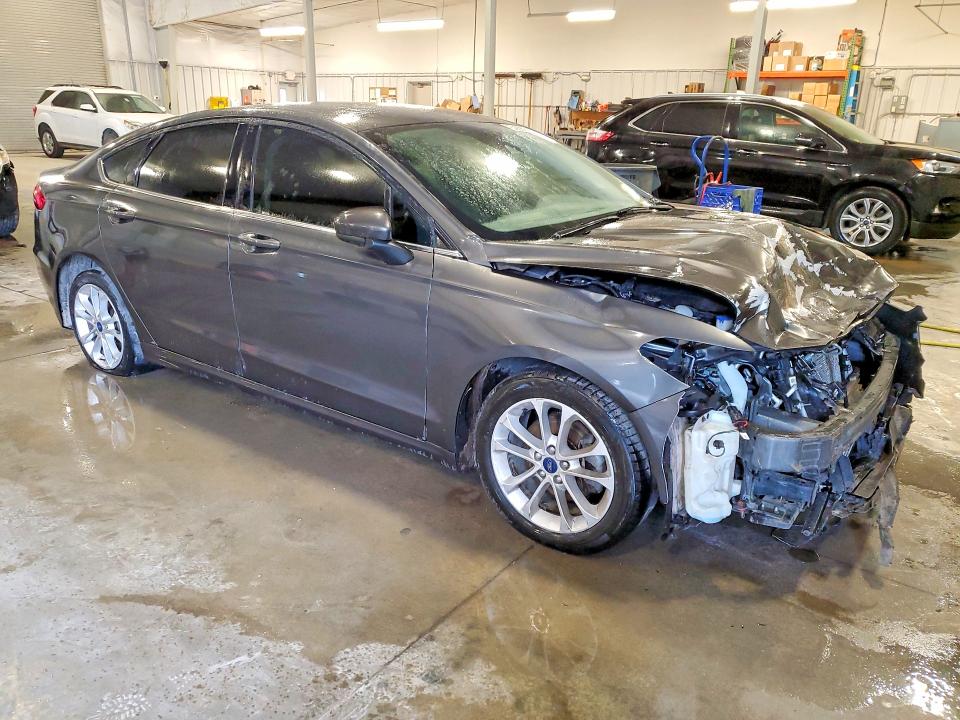 59899596 :رقم المزاد ، 3FA6P0LU7LR126435 vin ، 2020 Ford Fusion مزاد بيع