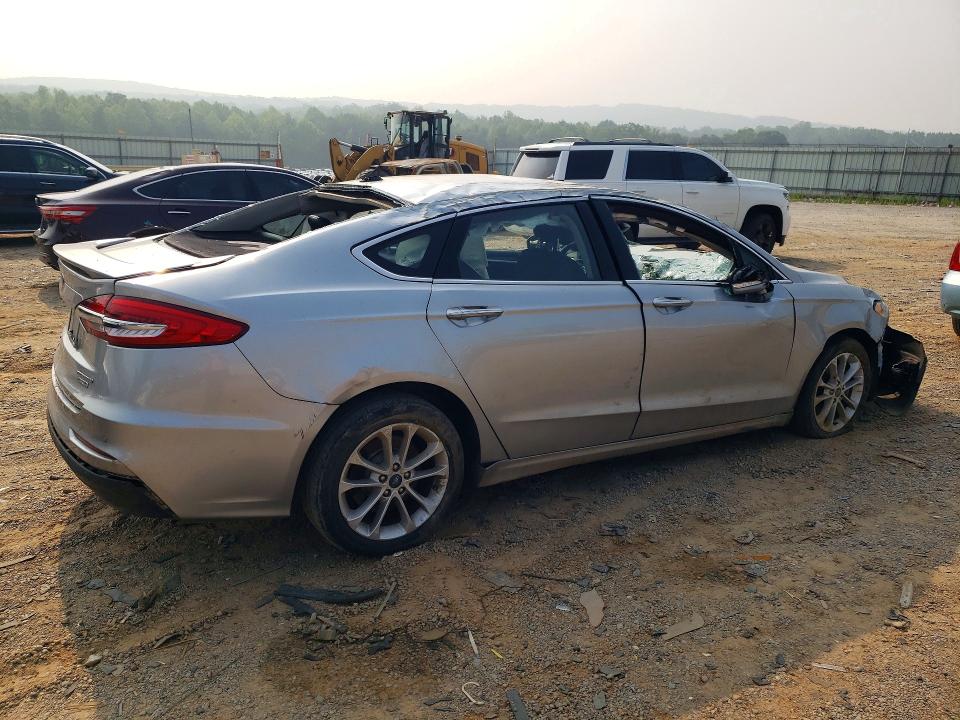 61402466 :رقم المزاد ، 3FA6P0SU7LR224706 vin ، 2020 Ford Fusion مزاد بيع
