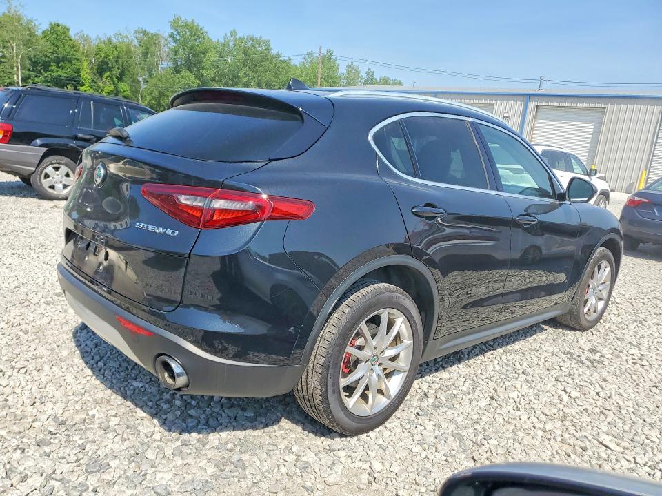 Продаж на аукціоні авто 2018 Alfa Romeo Stelvio, vin: ZASFAKBN0J7B60472, номер лоту: 59702636