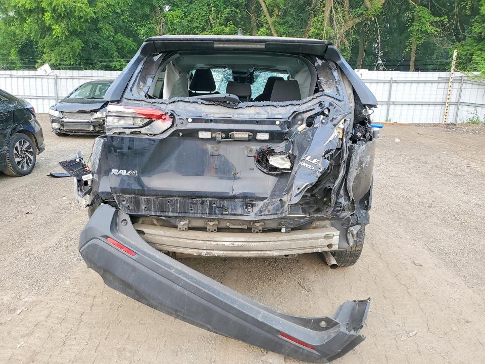 2021 Toyota Rav4 მანქანა იყიდება აუქციონზე, vin: 2T3R1RFV4MC179075, აუქციონის ნომერი: 61329066