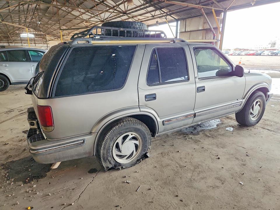 Продаж на аукціоні авто 1998 Chevrolet Blazer, vin: 1GNDT13W8W2208632, номер лоту: 61491716