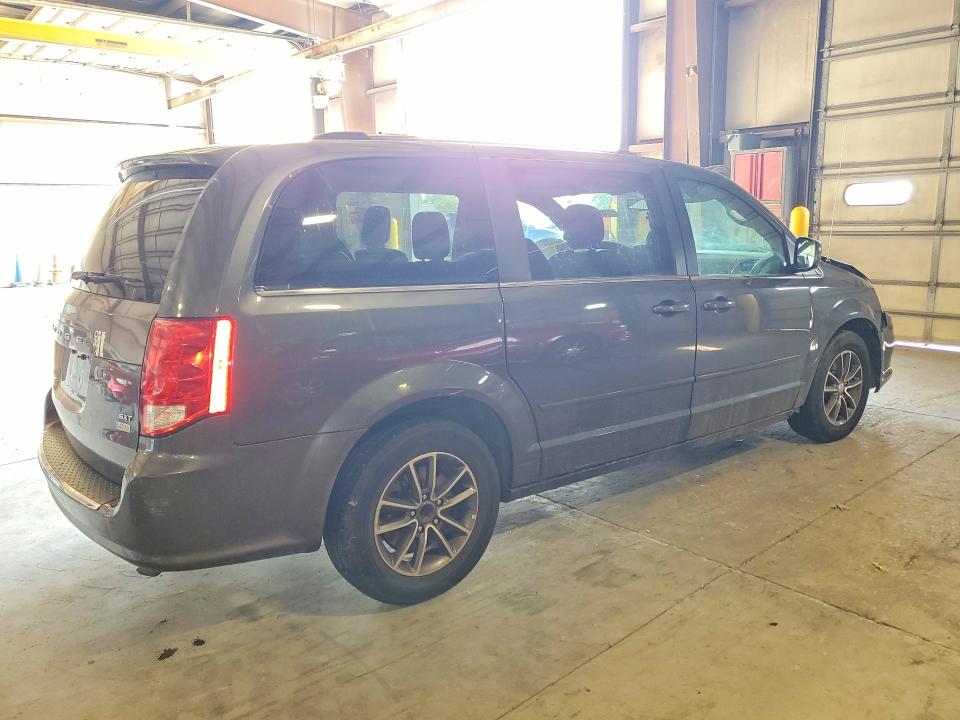 61404186 :رقم المزاد ، 2C4RDGCG8HR858654 vin ، 2017 Dodge Gr Caravan مزاد بيع