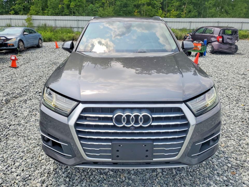 Продаж на аукціоні авто 2019 Audi Q7, vin: WA1VAAF70KD003550, номер лоту: 61145536