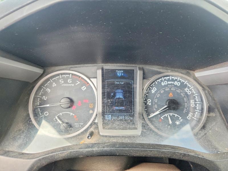 60425696 :رقم المزاد ، 3TMDZ5BN6HM019870 vin ، 2017 Toyota Tacoma مزاد بيع