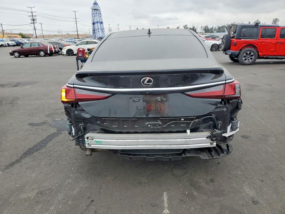 2024 Lexus Es 300h მანქანა იყიდება აუქციონზე, vin: 58ADA1C15RU044904, აუქციონის ნომერი: 58838676