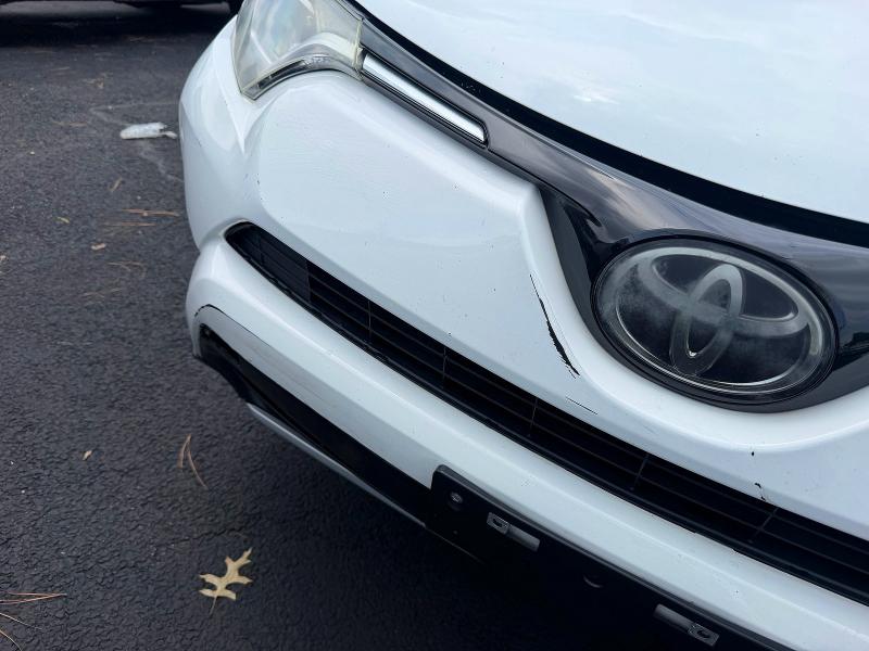 Продаж на аукціоні авто 2018 Toyota Rav4, vin: 2T3WFREV2JW447380, номер лоту: 60225776