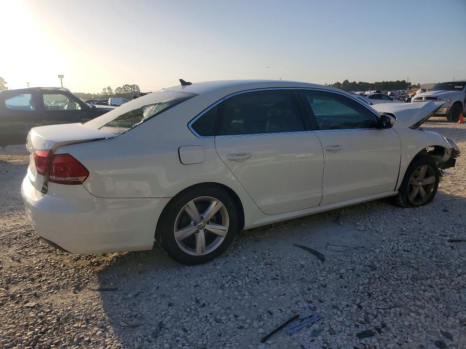 2014 Volkswagen Passat მანქანა იყიდება აუქციონზე, vin: 1VWBS7A37EC116657, აუქციონის ნომერი: 62838236