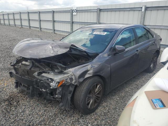61238326 :رقم المزاد ، 4T1BF1FK4FU985101 vin ، 2015 Toyota Camry مزاد بيع