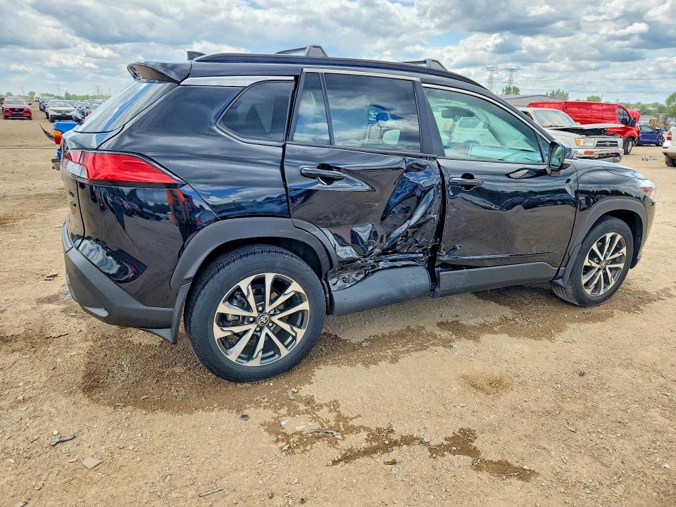 Продажа на аукционе авто 2023 Toyota Corolla Cross, vin: 7MUDAABG5PV064143, номер лота: 61980536