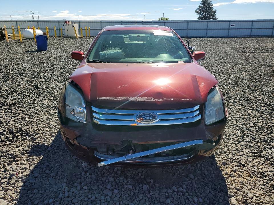 60188086 :رقم المزاد ، 3FAHP07Z27R132826 vin ، 2007 Ford Fusion مزاد بيع