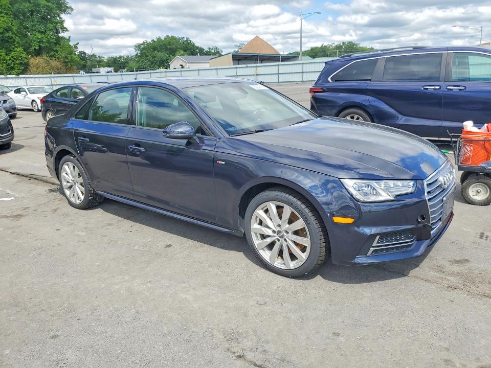 60249166 :رقم المزاد ، WAUDNAF43JA171014 vin ، 2018 Audi A4 مزاد بيع