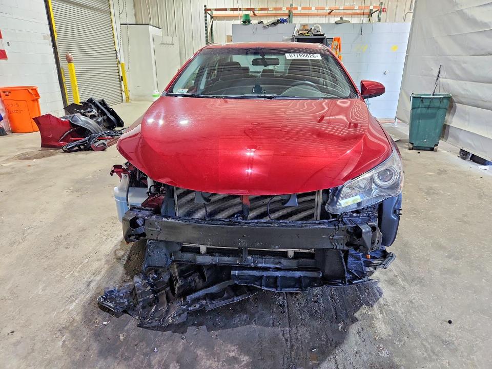 2015 Toyota Camry მანქანა იყიდება აუქციონზე, vin: 4T1BF1FK8FU891948, აუქციონის ნომერი: 61768626