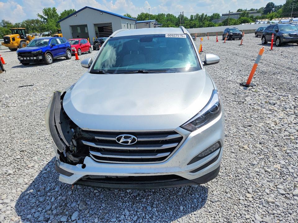 2017 Hyundai Tucson მანქანა იყიდება აუქციონზე, vin: KM8J3CA46HU394313, აუქციონის ნომერი: 60922516