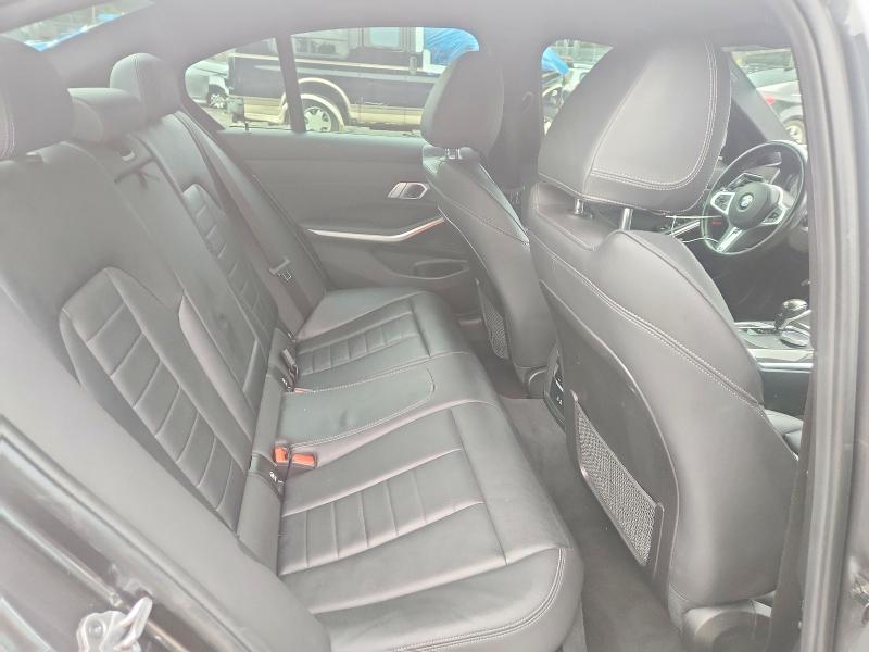 60746506 :رقم المزاد ، 3MW5R7J03M8B72535 vin ، 2021 Bmw 330xi مزاد بيع