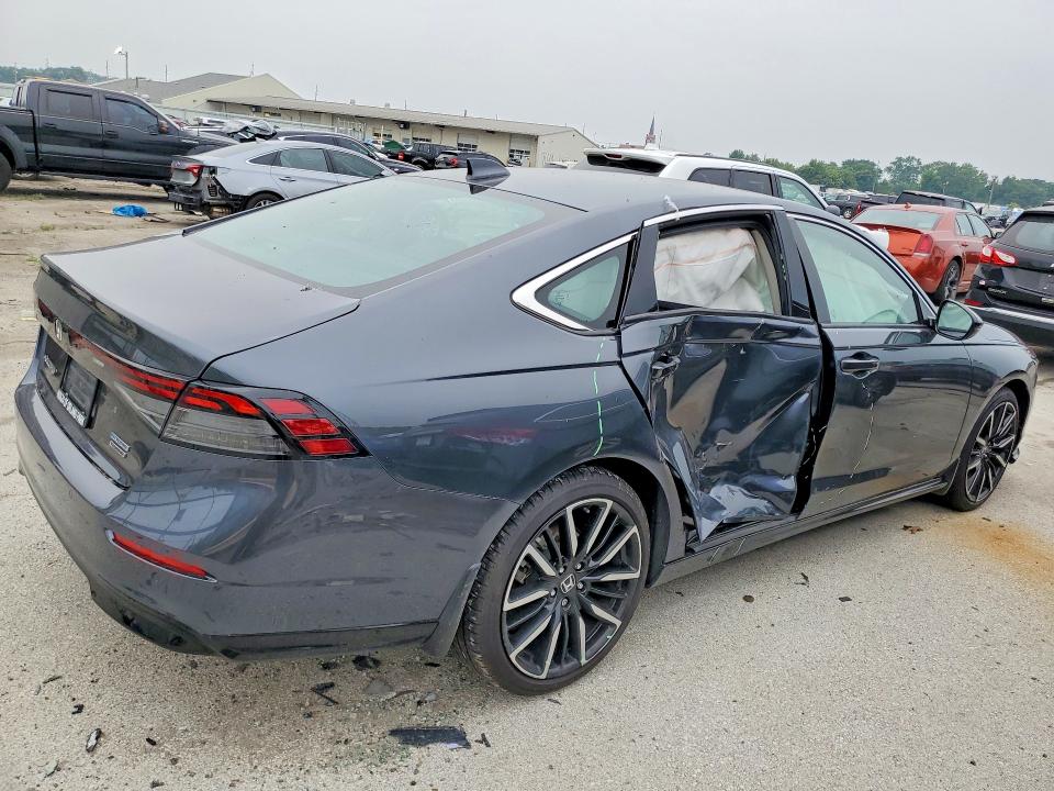 Продажа на аукционе авто 2024 Honda Accord, vin: 1HGCY2F85RA040646, номер лота: 61438076