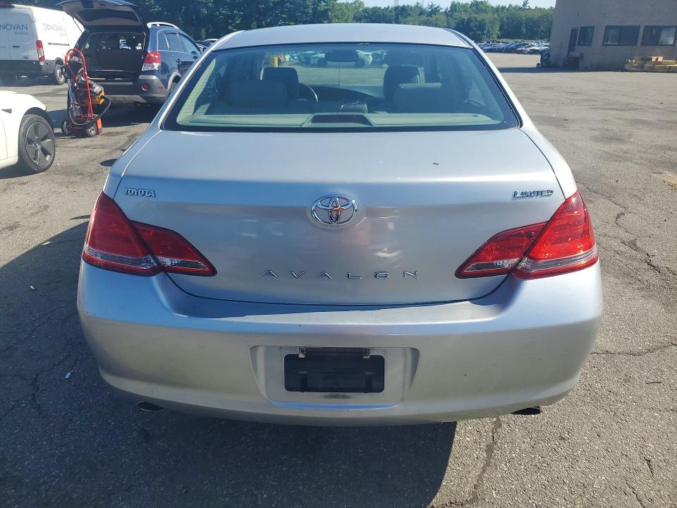 2006 Toyota Avalon მანქანა იყიდება აუქციონზე, vin: 4T1BK36BX6U162888, აუქციონის ნომერი: 61757256