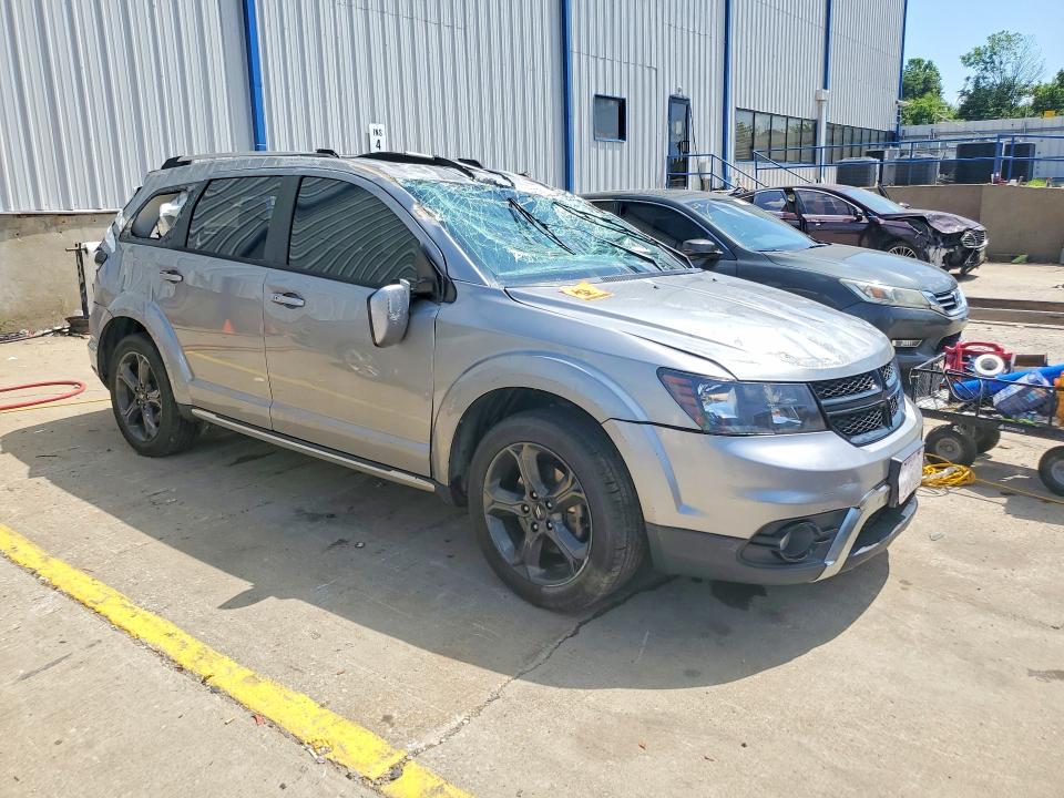 61062306 :رقم المزاد ، 3C4PDCGB3LT201331 vin ، 2020 Dodge Journey مزاد بيع