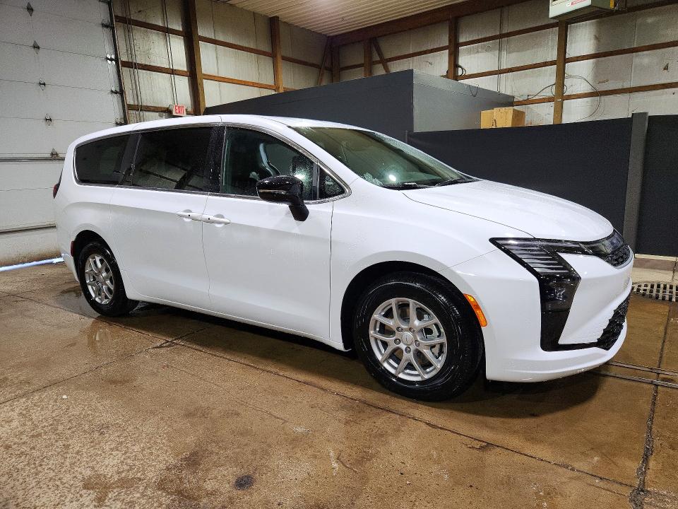 Auction sale of the 2027 Chrysler Pacifica, vin: 2C4RC1BG4VR576671, lot number: 60669896