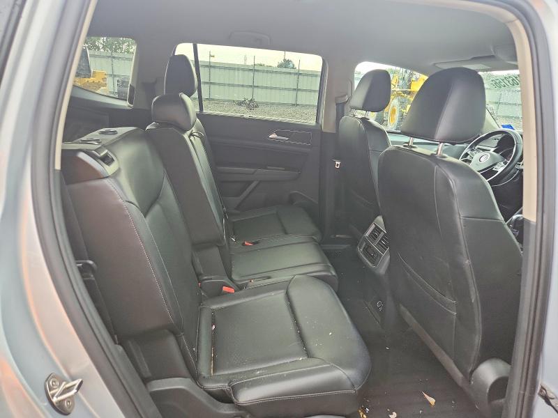 60163156 :رقم المزاد ، 1V2KR2CA7JC563785 vin ، 2018 Volkswagen Atlas مزاد بيع