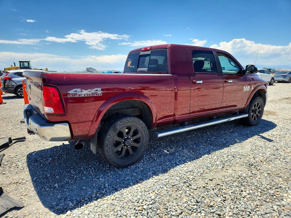 60588936 :رقم المزاد ، 3C6UR5ML0JG108583 vin ، 2018 Ram 2500 مزاد بيع