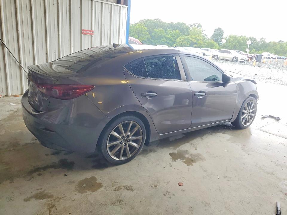 Продаж на аукціоні авто 2018 Mazda 3, vin: 3MZBN1W36JM235144, номер лоту: 62039386