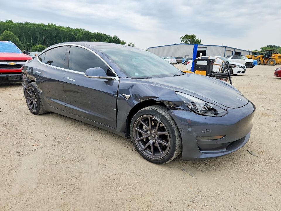 Продаж на аукціоні авто 2019 Tesla Model 3, vin: 5YJ3E1EAXKF313552, номер лоту: 62826096