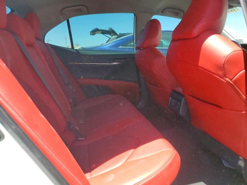 Продажа на аукционе авто 2022 Toyota Camry, vin: 4T1K31AK3NU033530, номер лота: 62525886