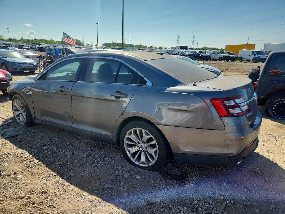 62352396 :رقم المزاد ، 1FAHP2F82DG200131 vin ، 2013 Ford Taurus مزاد بيع