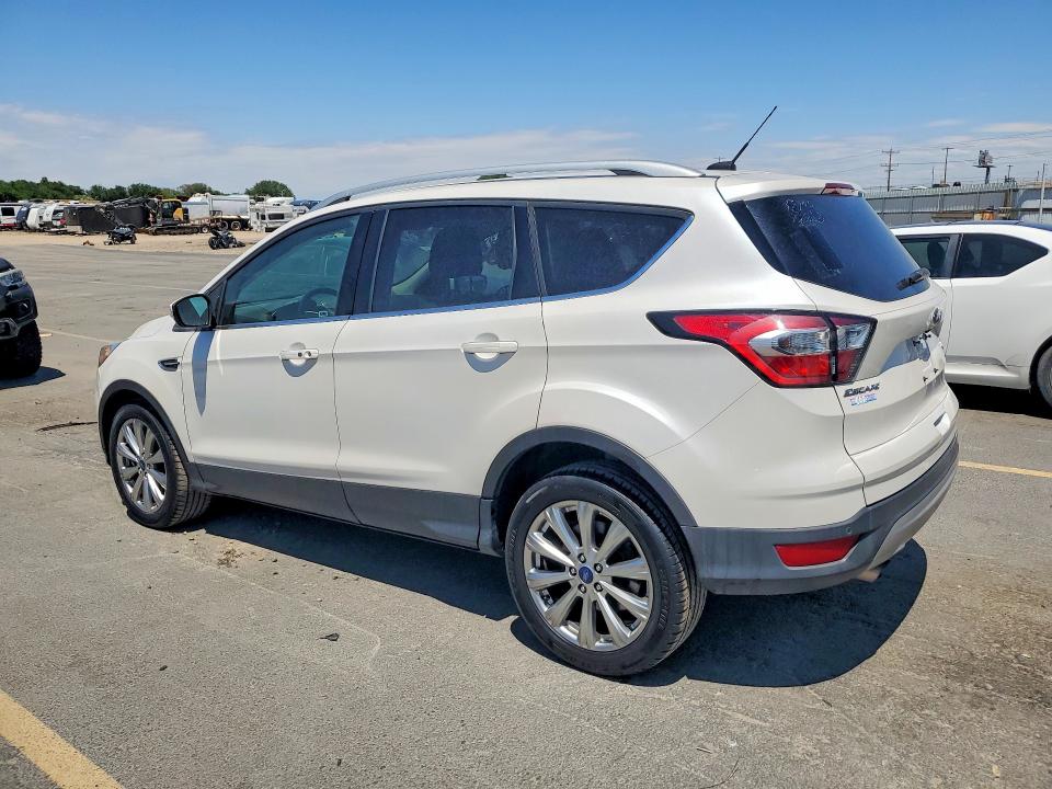 2017 Ford Escape მანქანა იყიდება აუქციონზე, vin: 1FMCU0JD6HUC14042, აუქციონის ნომერი: 59993136