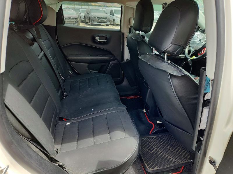 62442516 :رقم المزاد ، 3C4NJDBBXJT342424 vin ، 2018 Jeep Compass مزاد بيع