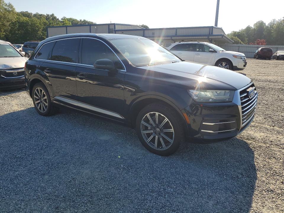 Продаж на аукціоні авто 2017 Audi Q7, vin: WA1VAAF72HD012419, номер лоту: 61522296