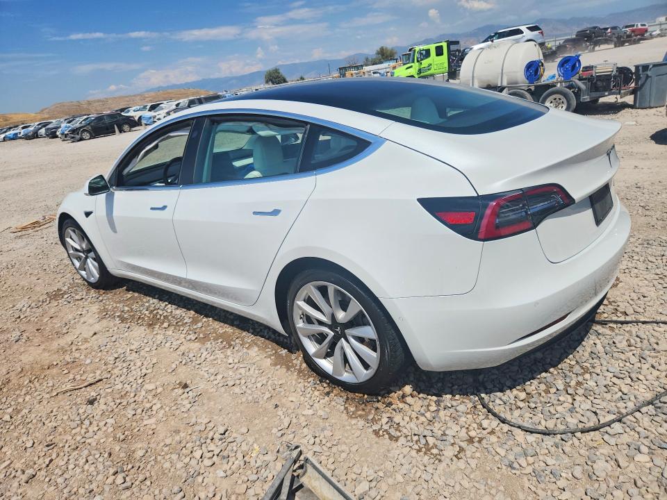 Продаж на аукціоні авто 2019 Tesla Model 3, vin: 5YJ3E1EB5KF494911, номер лоту: 61749216