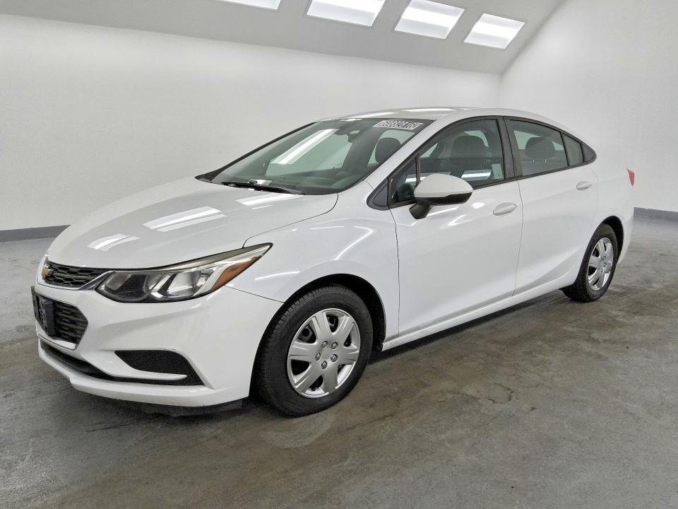 2017 Chevrolet Cruze მანქანა იყიდება აუქციონზე, vin: 1G1BC5SM6H7194817, აუქციონის ნომერი: 60882816