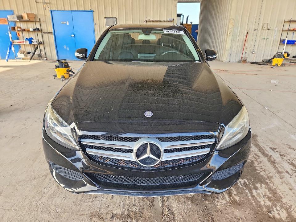 2015 Mercedes-benz C მანქანა იყიდება აუქციონზე, vin: 55SWF4JB4FU069413, აუქციონის ნომერი: 62617346