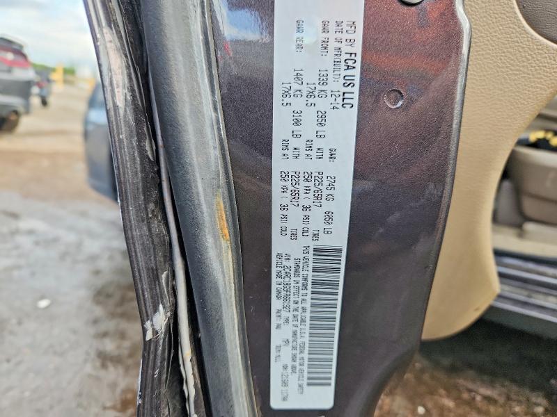 62103036 :رقم المزاد ، 2C4RC1BG9FR661927 vin ، 2015 Chrysler Town & Country مزاد بيع