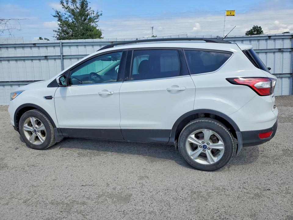 60204306 :رقم المزاد ، 1FMCU9GD0HUA70967 vin ، 2017 Ford Escape مزاد بيع