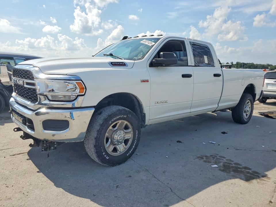 60631426 :رقم المزاد ، 3C6UR5HJ9LG150990 vin ، 2020 Ram 2500 مزاد بيع