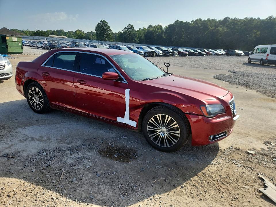 61844446 :رقم المزاد ، 2C3CCAGG4EH203784 vin ، 2014 Chrysler 300 مزاد بيع