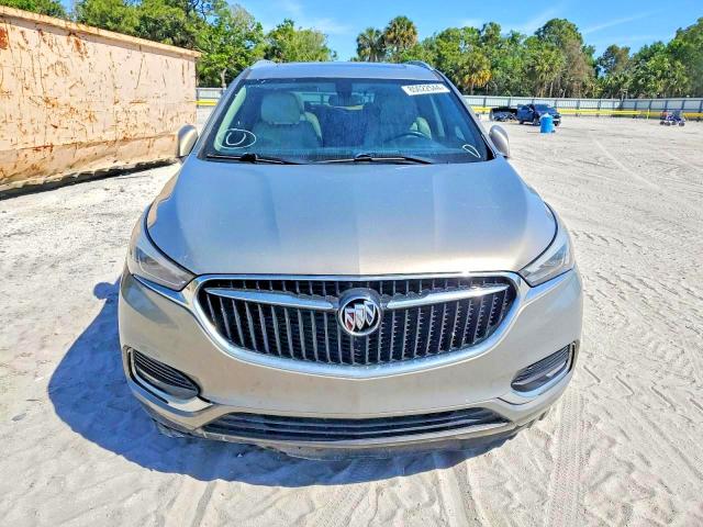 2018 Buick Enclave მანქანა იყიდება აუქციონზე, vin: 5GAERBKW1JJ142802, აუქციონის ნომერი: 61639636