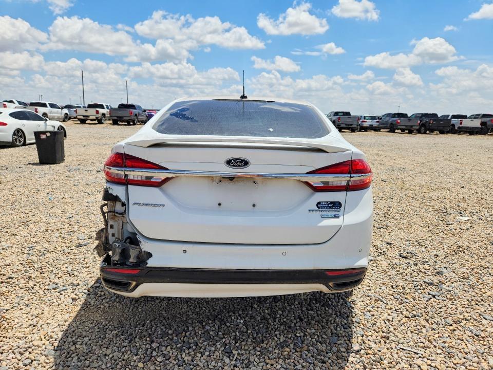 61742356 :رقم المزاد ، 3FA6P0D91JR123859 vin ، 2018 Ford Fusion مزاد بيع