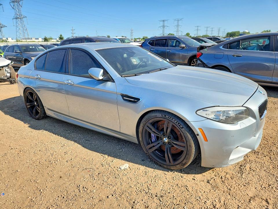 2013 Bmw M5 მანქანა იყიდება აუქციონზე, vin: WBSFV9C59DD097018, აუქციონის ნომერი: 61999416