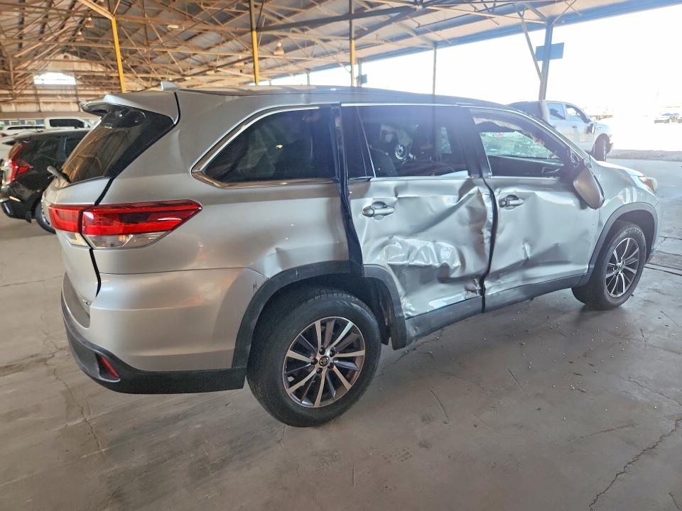 Aukcja sprzedaży 2019 Toyota Highlander, vin: 5TDKZRFHXKS559152, numer aukcji: 62909236