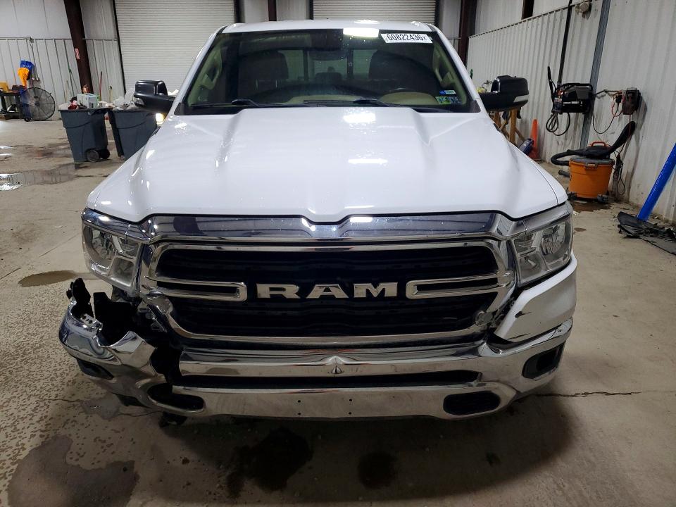 60822436 :رقم المزاد ، 1C6SRFBT1KN886321 vin ، 2019 Ram 1500 مزاد بيع